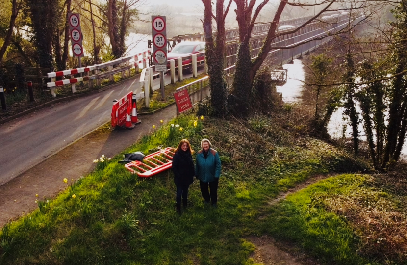 Heather Wheeler MP and Kate Kniveton MP visit the Walton Bridge